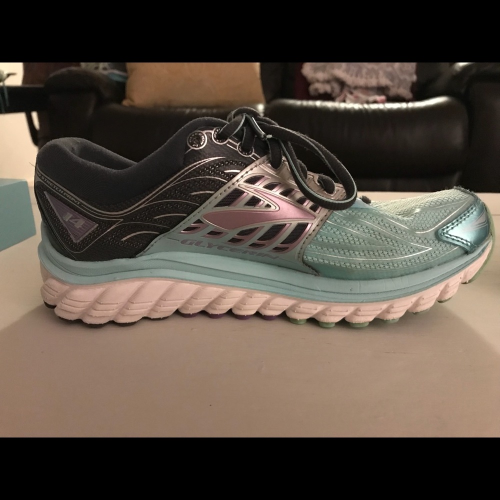 30% OFF BUNDLES women’s brooks running shoes